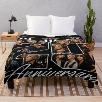 Bigbang 20th Anniversary World Tour Throw Blanket