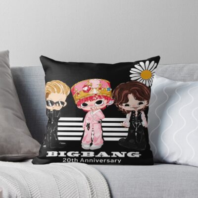 Bigbang Biiig Cosmos 2026 World Tour Throw Pillow